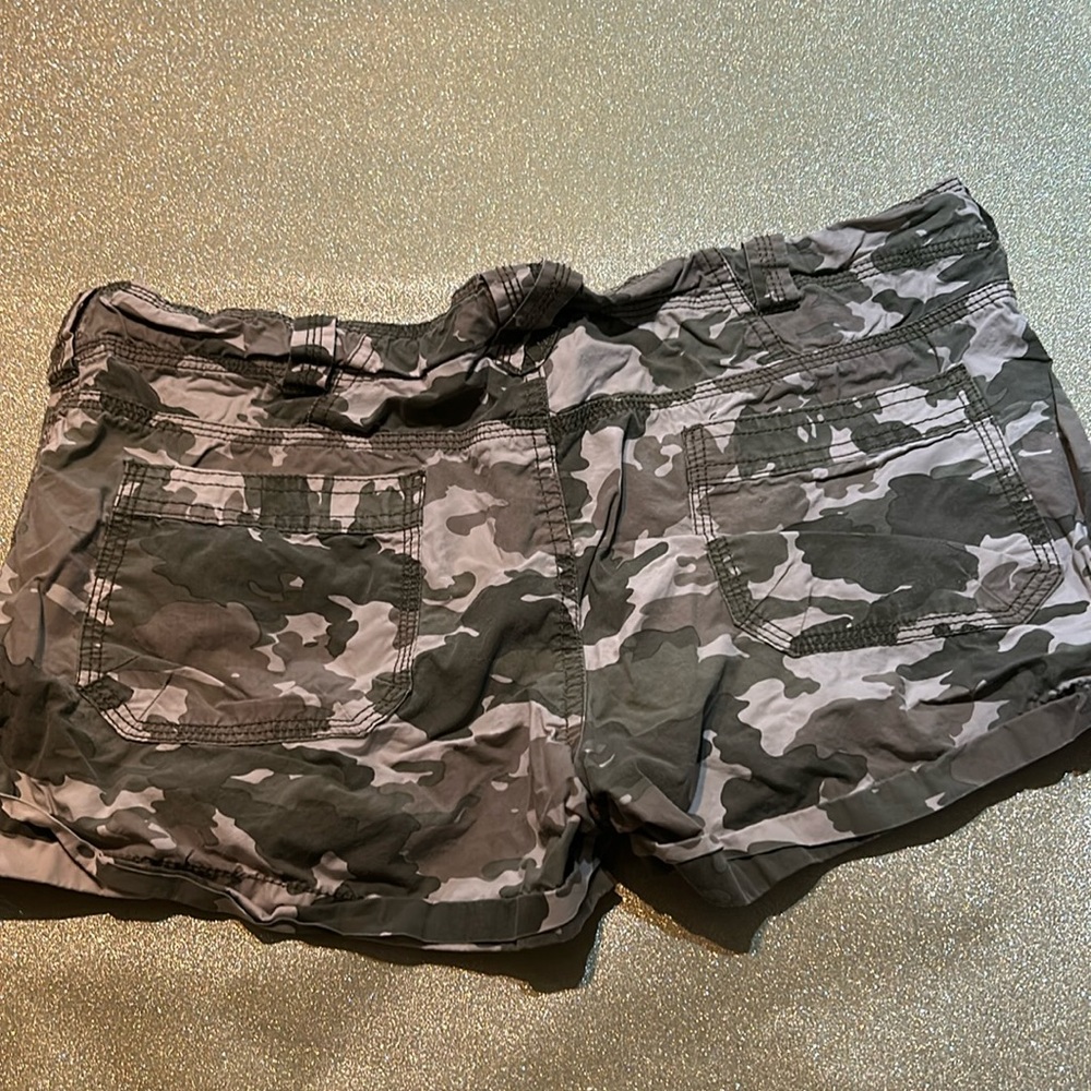 Camo Short shorts